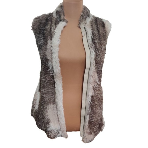 Cabi Womens Faux Fur Vest Aspen Snow Bunny Full Zip Brown White Soft Cozy sz XS - Picture 3 of 7